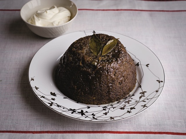 Light steamed pudding with whiskey cream