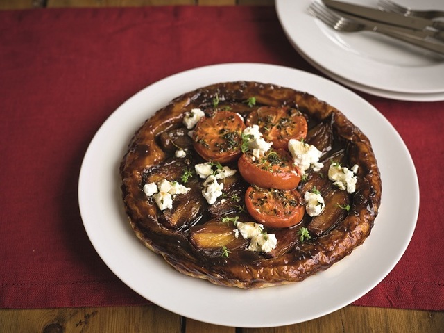Shallot tart tatin with roasted tomatoes and goat's cheese