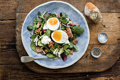 Goats’ Cheese, Bacon and Egg Salad with Walnuts
