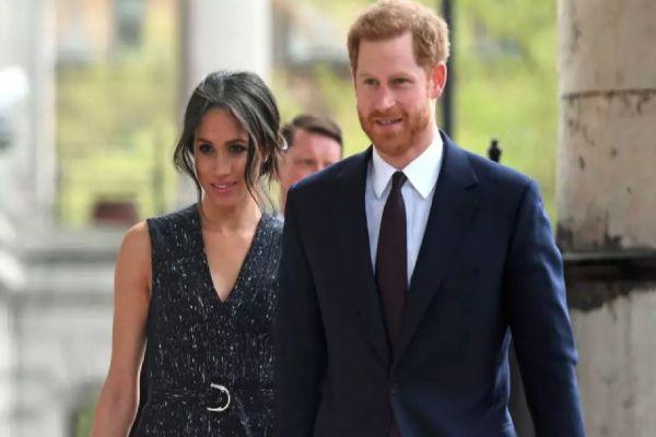 People think Prince Harry and Meghan Markle are having TWINS - heres why