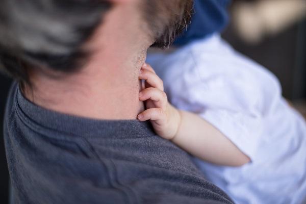 Study claims babies born to older dads are less likely to be healthy