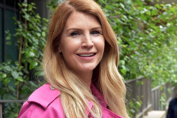 Fans commend Yvonne Connolly for handling her exs affair with grace