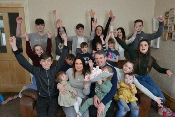 16 and Counting: Biggest family in Britain welcomes 21st child