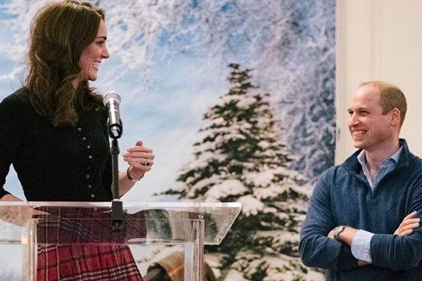 Kate and William share their official family Christmas photo and it is ADORABLE