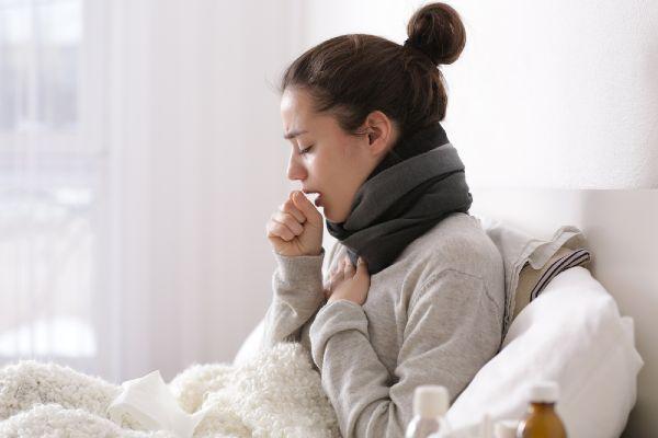 Heres how to avoid your asthma triggers this Christmas