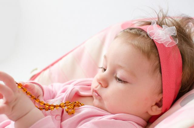 The FDA has warned that teething jewellery is dangerous to infants