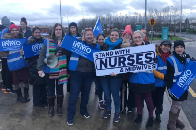 37,000 nurses and midwives take part in second 24-hour strike