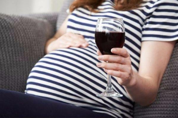 No amount of alcohol safe during pregnancy, according to study 