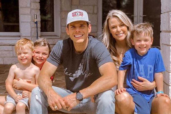Country singer Granger Smiths three-year-old son dies in tragic accident