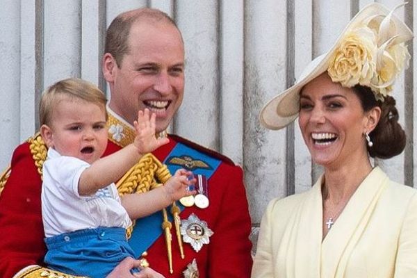 Prince William makes surprise appearance at birthday vigil for...