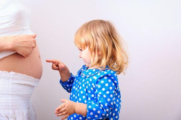 10 things that will make your life SO much easier in the first trimester