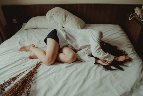 Here are 5 natural remedies that will help migraines