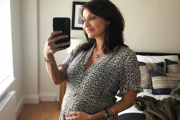 Pregnant Natalie Imbruglia is thinking about finding a great dad for her baby