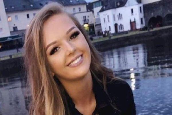 Tributes paid to 19-year-old Jessica Moore who died suddenly at debs