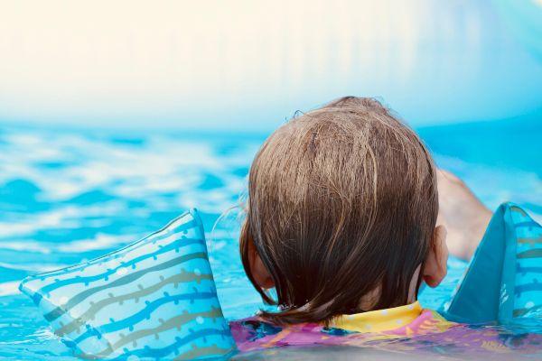 Swimming lessons are the greatest gift you can give your children- heres why