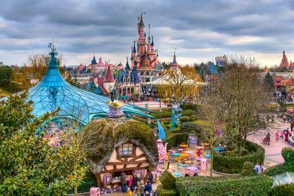 Let It Go: Disneyland Paris is opening a Frozen-themed park