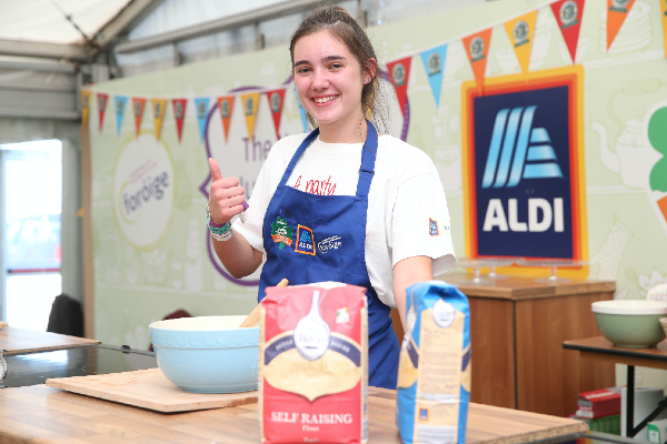 Congrats! 15-year-old Caoimhe Hurley wins National Junior Baking Competition