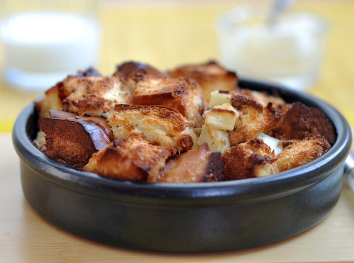 Rhubarb bread pudding 