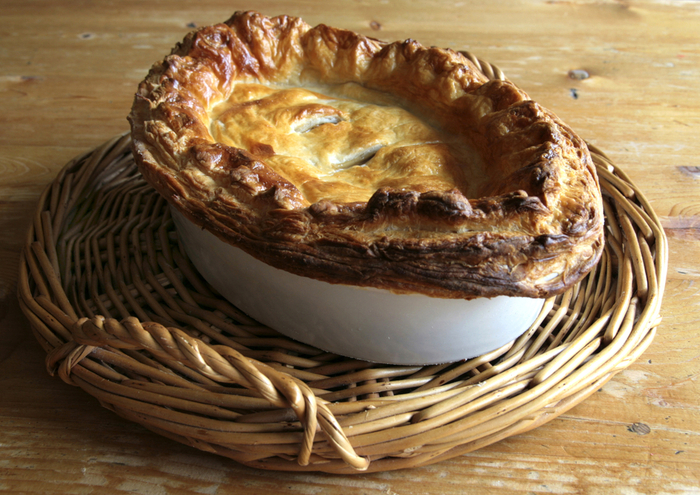 Ham, leek and potato pie