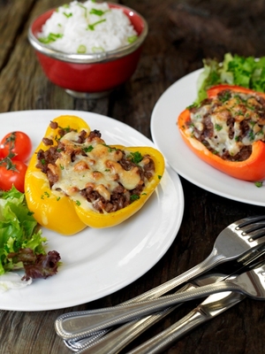 Chili beef stuffed peppers with cheese