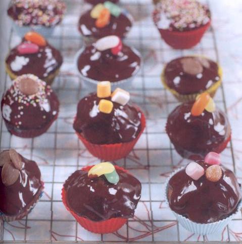 Chocolate and peanut butter cupcakes