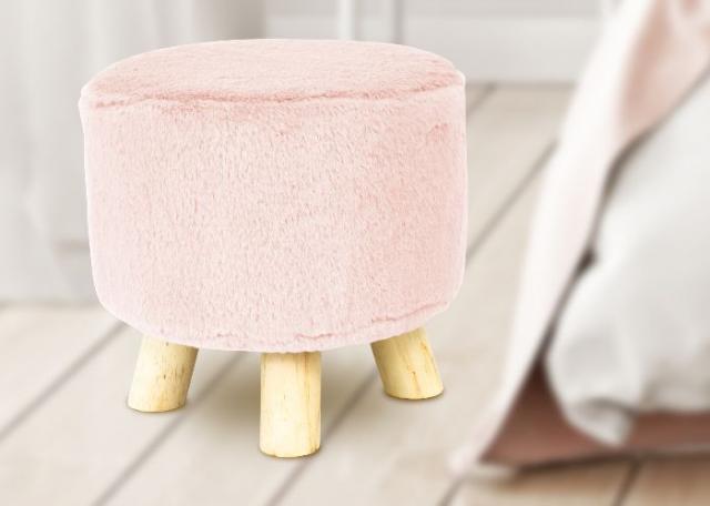 Home Décor Goals: Dealz is selling pink footstools and theyre only €12