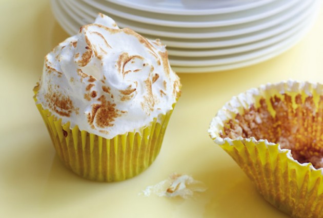 Lemon meringue cupcakes