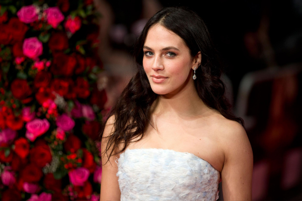 Downton Abbey star, Jessica Brown Findlay looked stunning for her surprise wedding