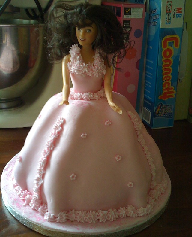 Barbie princess birthday cake