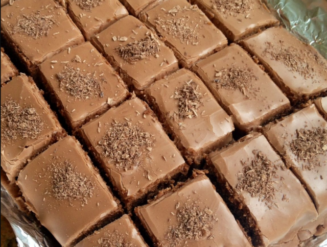 Recipe: Easy chocolate tray bake - the perfect recipe for midterm break.