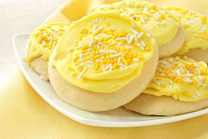 Iced lemon biscuits