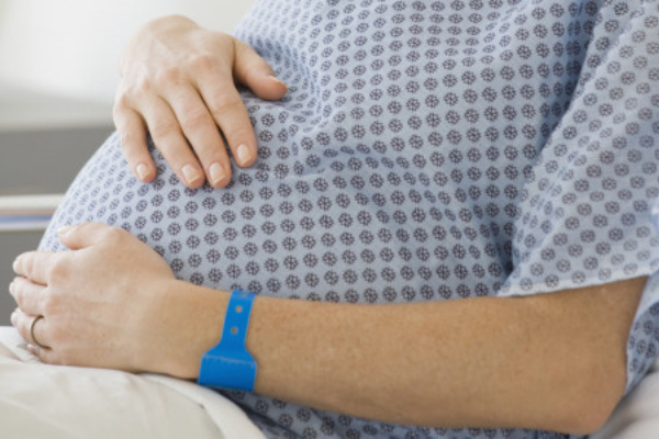 HSE agrees partners of pregnant women to be allowed to attend anomaly scans