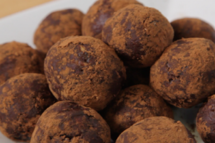 Snacking for days: These chocolate peanut butter power balls are a must-try