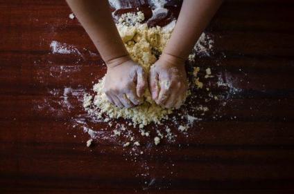 Want to start baking? Check out these useful tips to help you in the kitchen