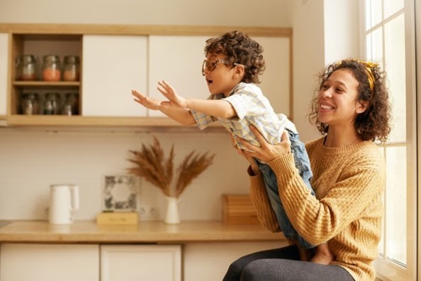 6 Fun Things Moms Can Do With Kids at Home
