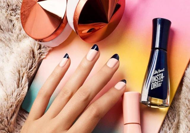 Sally Hansen launches new nail polish that dries in 60 seconds!