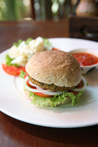 Easy chickpea burgers | MummyPages.ie