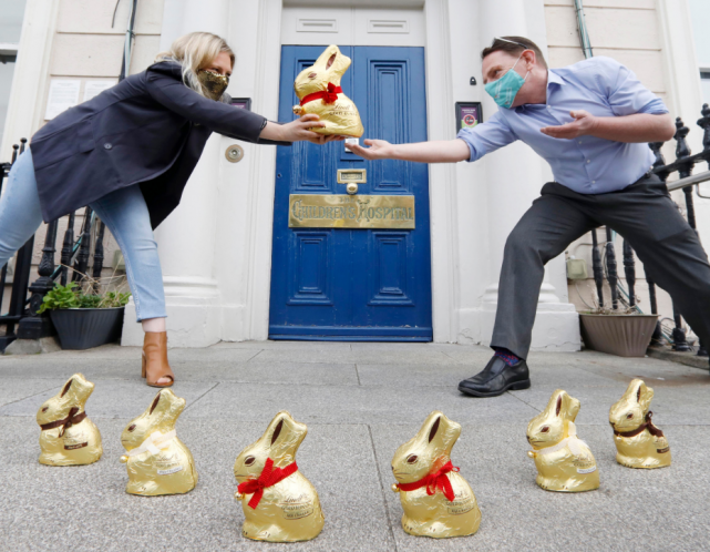 Lindt Ireland donates €40k worth of Gold Bunny Hunt Packs to raise vital funds