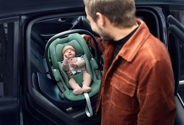 Maxi-Cosi launches next generation rotating car seat system, the 360 Family