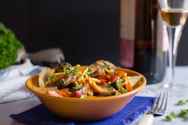Fakeaway: This Shanghai style noodles and pork recipe is our Monday saviour