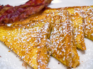 Gluten free french toast with crispy bacon