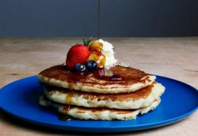 Scrumptious Saturday brunch recipes: Oatmeal-banana pancakes