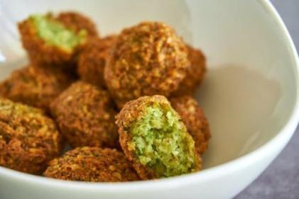 This mint and falafel bowl is one of our favourite recipes yet