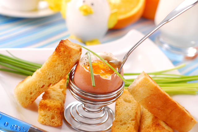 Boiled eggs and soldiers