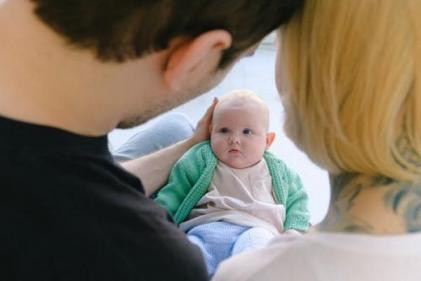 5 ways for dad to bond with baby in the first 6 months