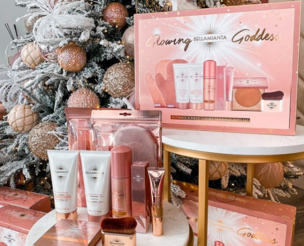 Glow this Christmas with Bellamianta’s exceptional value luxury tanning gift set