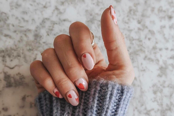 7 Gorgeous nail designs that would be perfect for Valentines Day