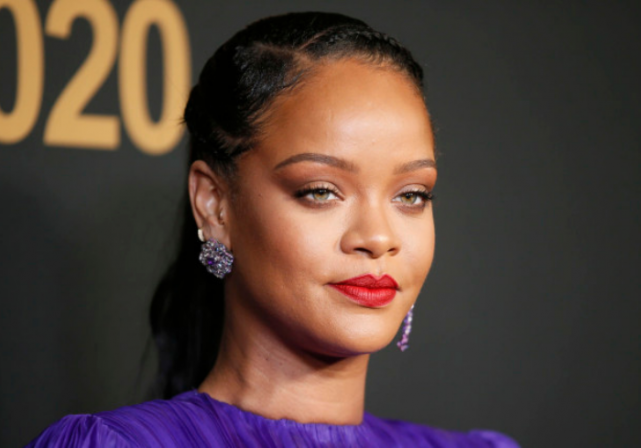 Rihanna announces pregnancy by debuting baby bump in New York City