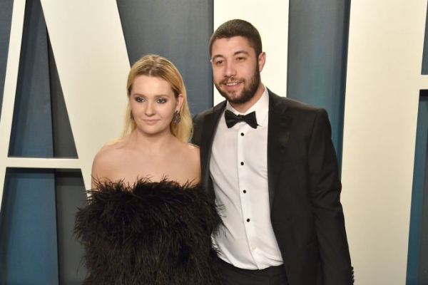Little Miss Sunshine’s Abigail Breslin announces engagement to Ira Kunyansky