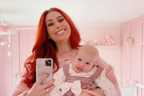 Stacey Solomon shares beautiful bikini snap & powerful message about body positivity